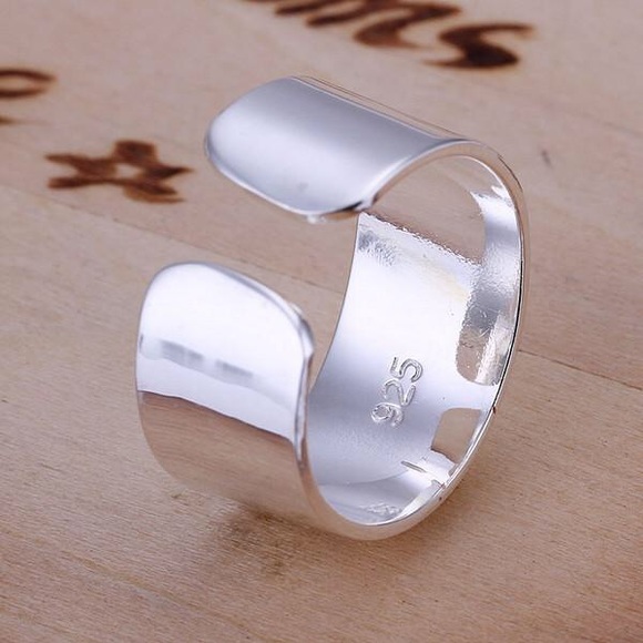 Silver Plated Ring with Gold Plated Dragonfly - Picture 2 of 3